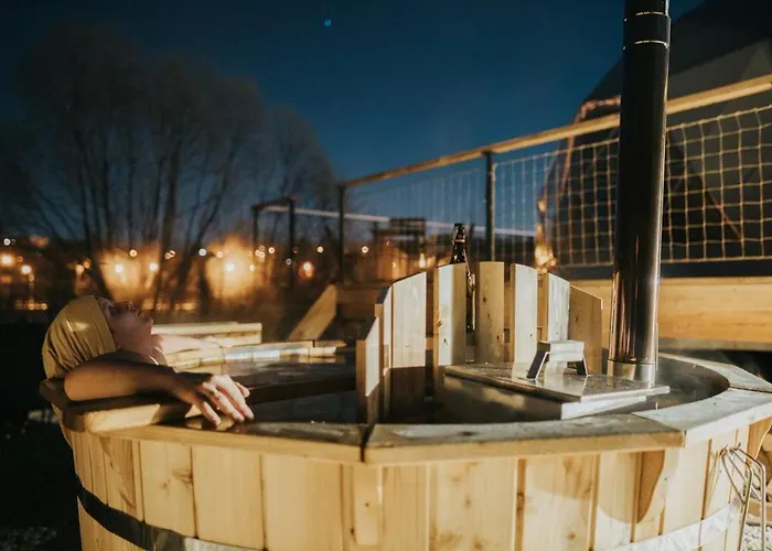 Glampingovy Stan Liska Luxe tent Vrchlabí